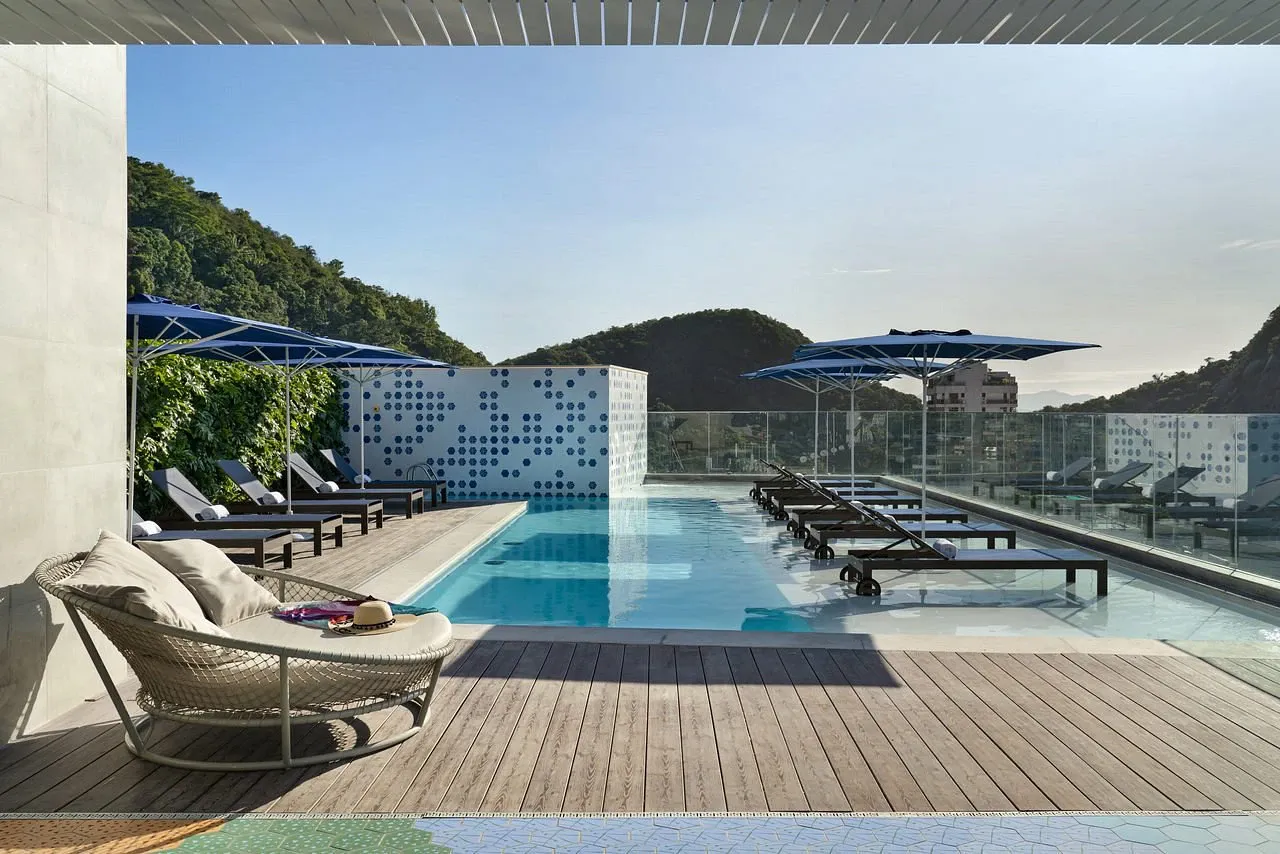 Sky Leme, Novotel Leme