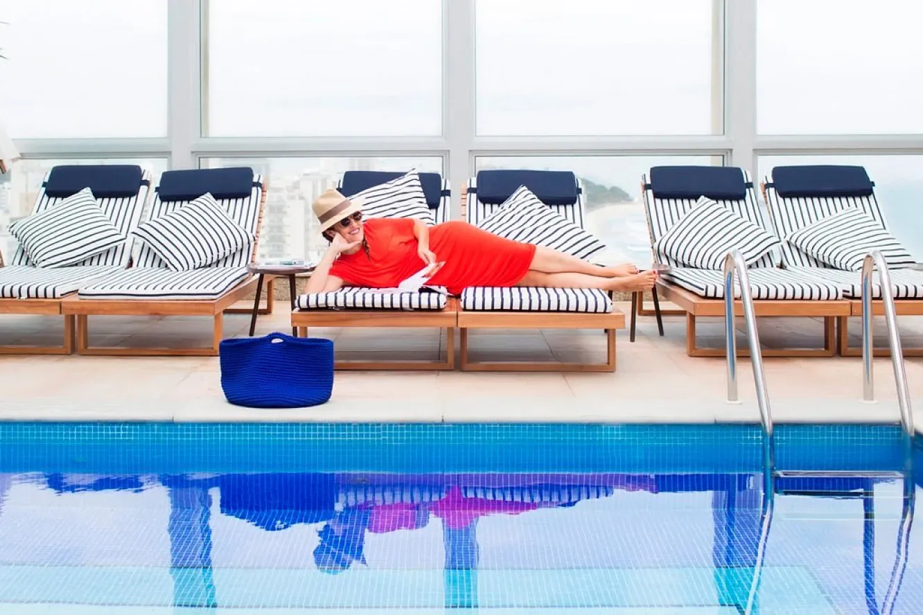 Ocean Lounge