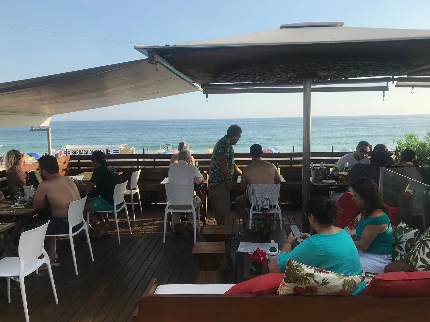 Hula Hula Beach Bar