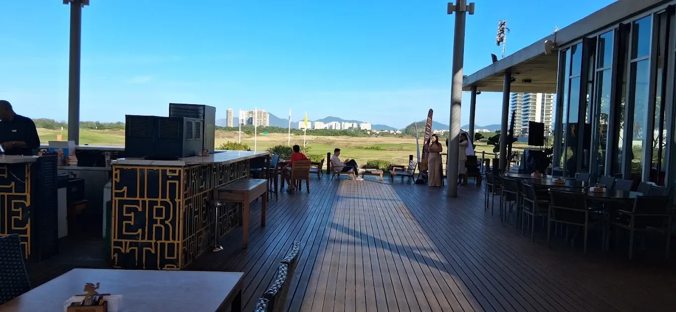 Golf Bar