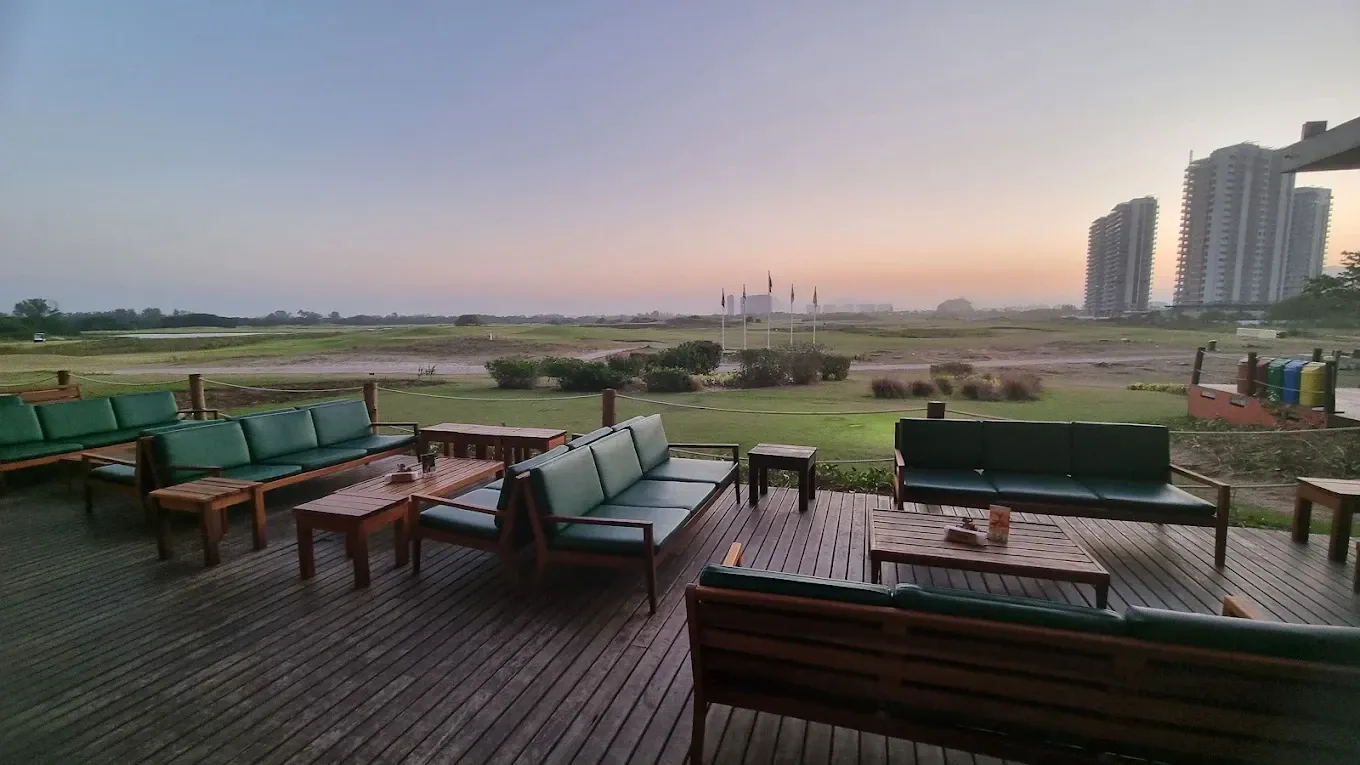 Golf Bar